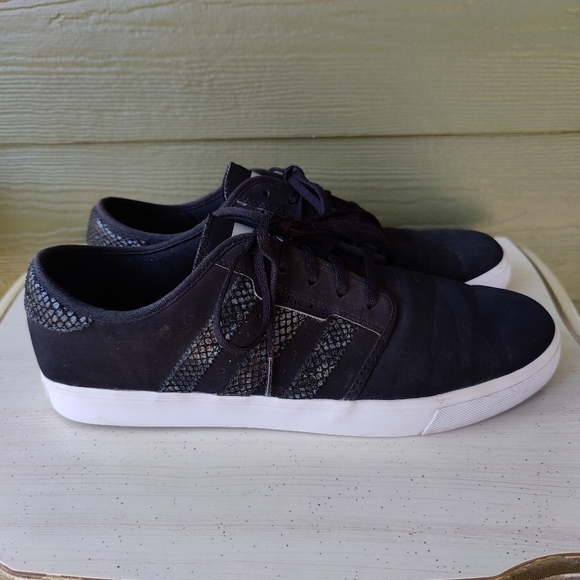 Adidas Seeley Black 3 Stripe Snakeskin Skater Shoes Athletic Sneakers Mens 12 - Picture 1 of 14